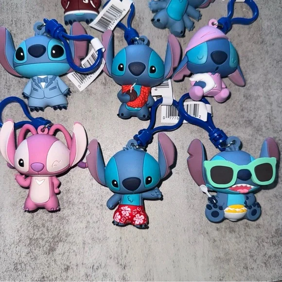 Set of 8 Stitch Keychains - Picture 3 of 6
